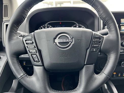 Used 2025 Nissan Frontier SV w/ SV Convenience Package image 18
