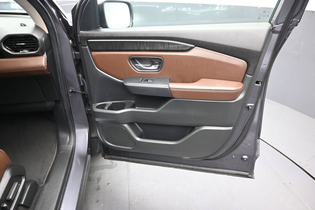 Used 2024 Honda Pilot Elite image 24