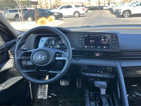 New 2026 Hyundai Elantra SEL Sport Premium image 24