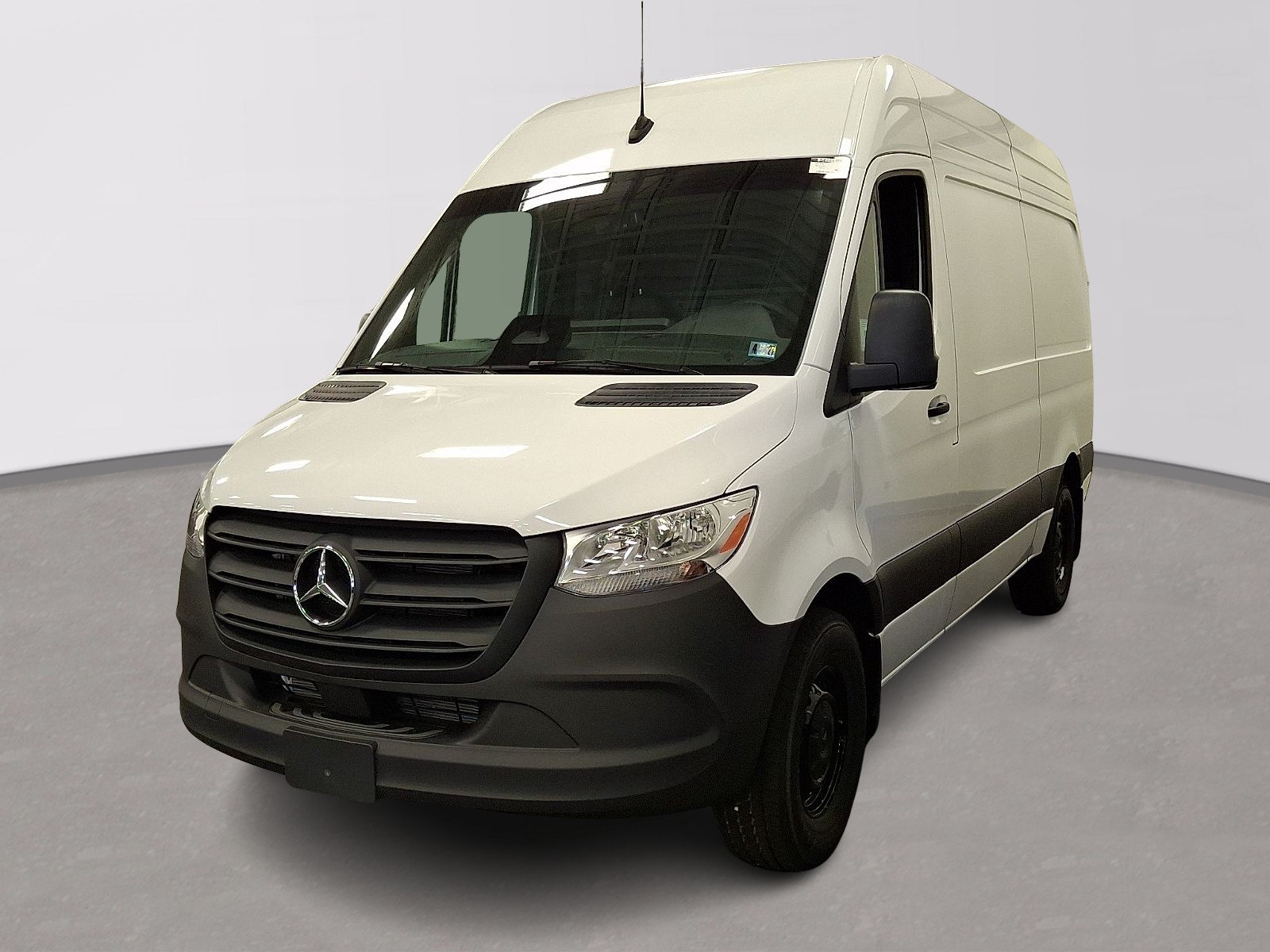 Used 2025 Mercedes-Benz Sprinter 2500 image 1