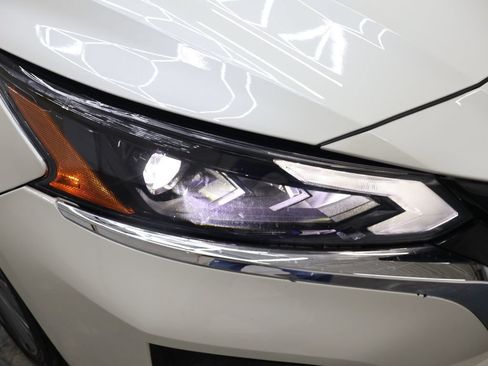 Used 2023 Nissan Altima 2.5 SL AWD/4WD image 29
