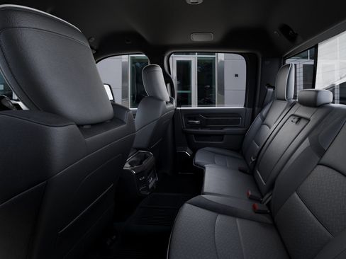 New 2026 RAM 2500 Laramie AWD/4WD image 23