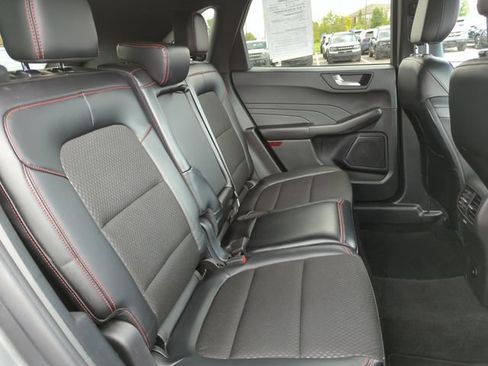 Certified 2025 Ford Escape ST-Line AWD/4WD image 17