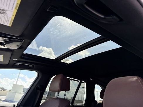 Used 2022 BMW X5 sDrive40i w/ Premium Package image 22