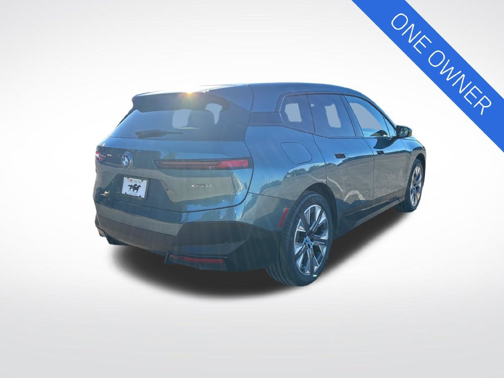 Certified 2024 BMW iX xDrive50 w/ Premium Package AWD/4WD image 4
