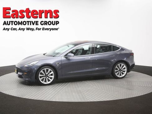 Used 2018 Tesla Model 3 Long Range RWD image 55