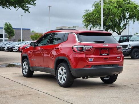 New 2026 Jeep Compass Latitude AWD/4WD image 4