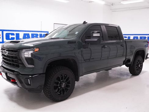 New 2026 Chevrolet Silverado 2500 LT AWD/4WD image 8