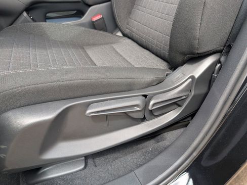 New 2026 Honda HR-V LX image 10