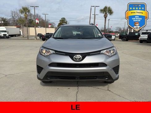 Used 2018 Toyota RAV4 LE image 2