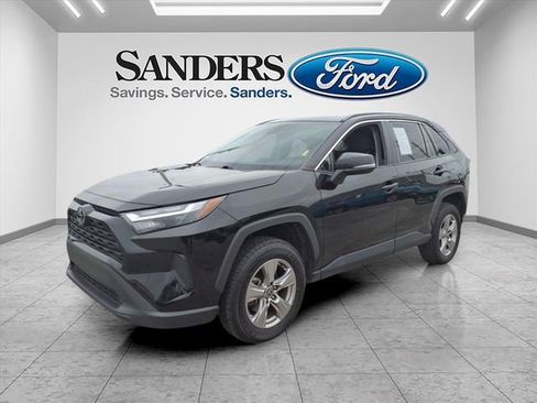 Used 2023 Toyota RAV4 XLE image 5
