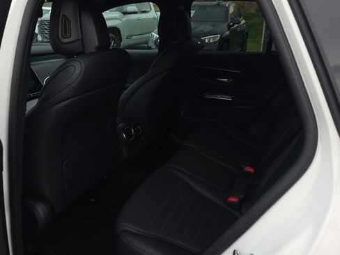 Certified 2025 Mercedes-Benz GLC 300 4MATIC image 22