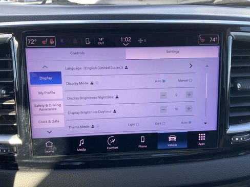 Used 2022 Chrysler Pacifica Touring-L image 40