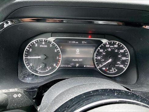 Used 2022 Nissan Pathfinder S AWD/4WD image 8