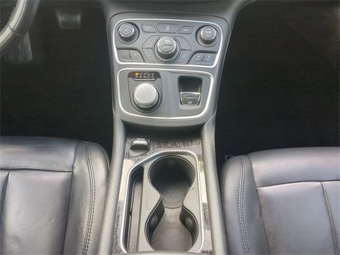 Used 2016 Chrysler 200 C image 19