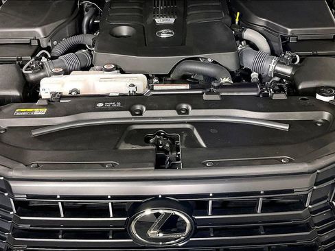 Used 2024 Lexus GX 550 image 13