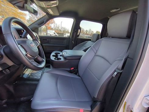 New 2026 RAM 5500 Tradesman w/ Chrome Appearance Group image 21