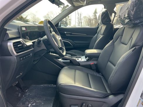 New 2025 Kia Telluride S image 9
