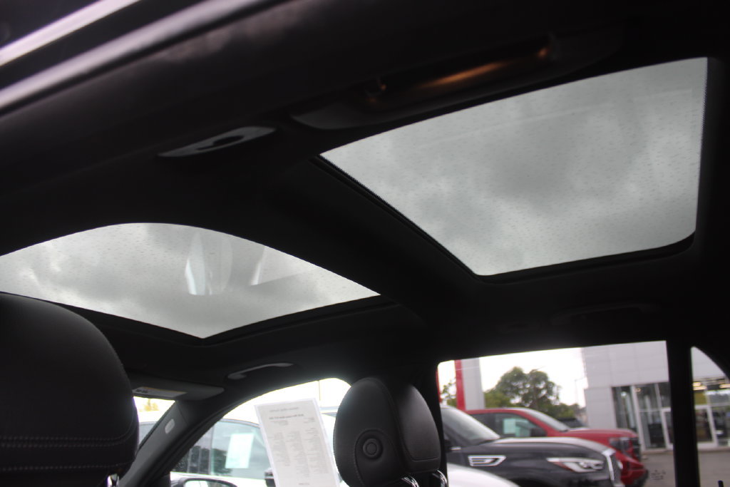 Used 2020 Mercedes-Benz GLC 300 image 18