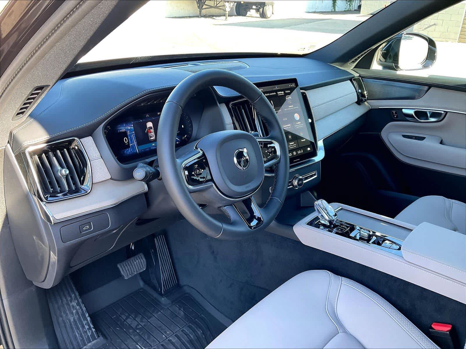New 2027 Volvo XC90 B6 Plus AWD/4WD image 8