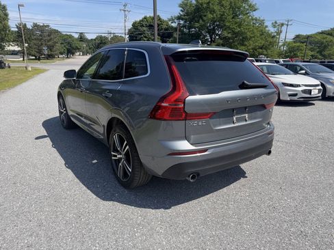 Used 2019 Volvo XC60 T6 Momentum w/ Premium Package AWD/4WD image 3