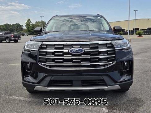 Used 2025 Ford Explorer Active w/ Active Comfort Package RWD image 8