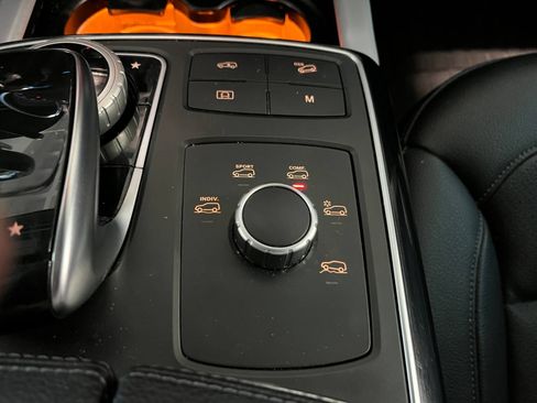 Used 2019 Mercedes-Benz GLS 450 4MATIC image 30