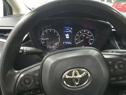 Used 2023 Toyota Corolla LE FWD image 13