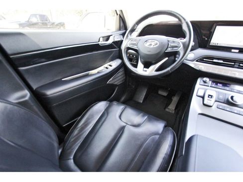 Used 2021 Hyundai Palisade Limited FWD image 11
