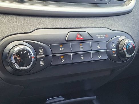 Used 2017 Kia Sorento FWD image 22