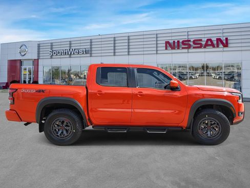 New 2026 Nissan Frontier PRO-4X w/ Pro-4x Convenience Package image 5