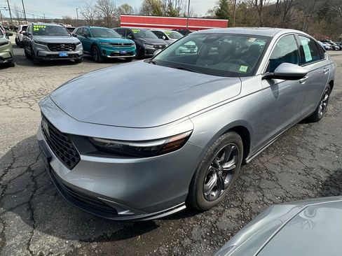 Used 2023 Honda Accord EX image 1