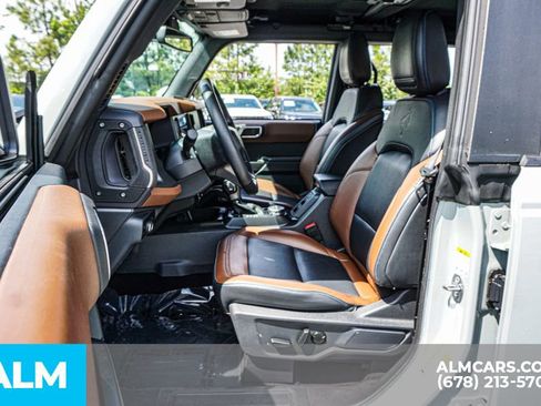 Used 2024 Ford Bronco Outer Banks AWD/4WD image 19