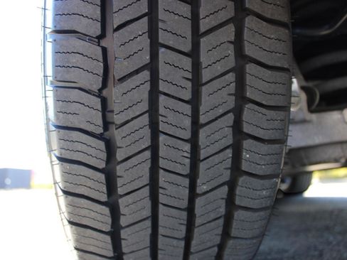 Used 2017 Ford Edge Titanium image 12