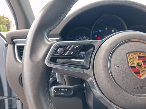 Used 2017 Porsche Macan AWD/4WD image 15