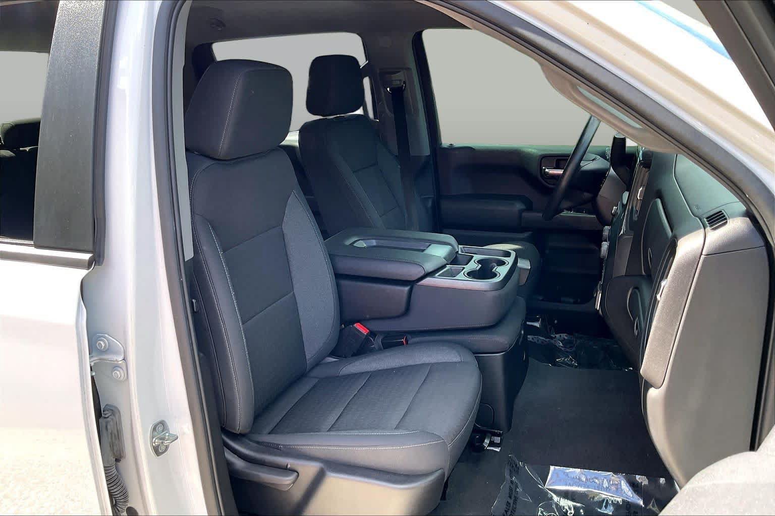 Used 2023 Chevrolet Silverado 1500 Custom AWD/4WD image 7