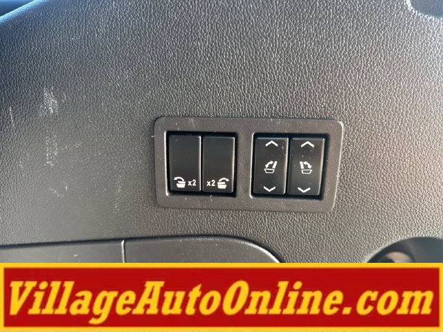 Used 2018 Cadillac Escalade Luxury AWD/4WD image 40