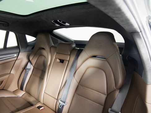 Certified 2023 Porsche Panamera Turbo S image 38