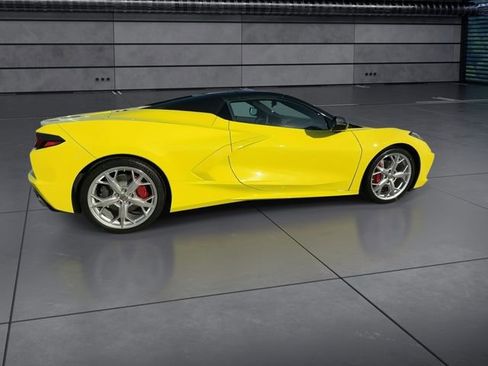Used 2023 Chevrolet Corvette Stingray Convertible image 8