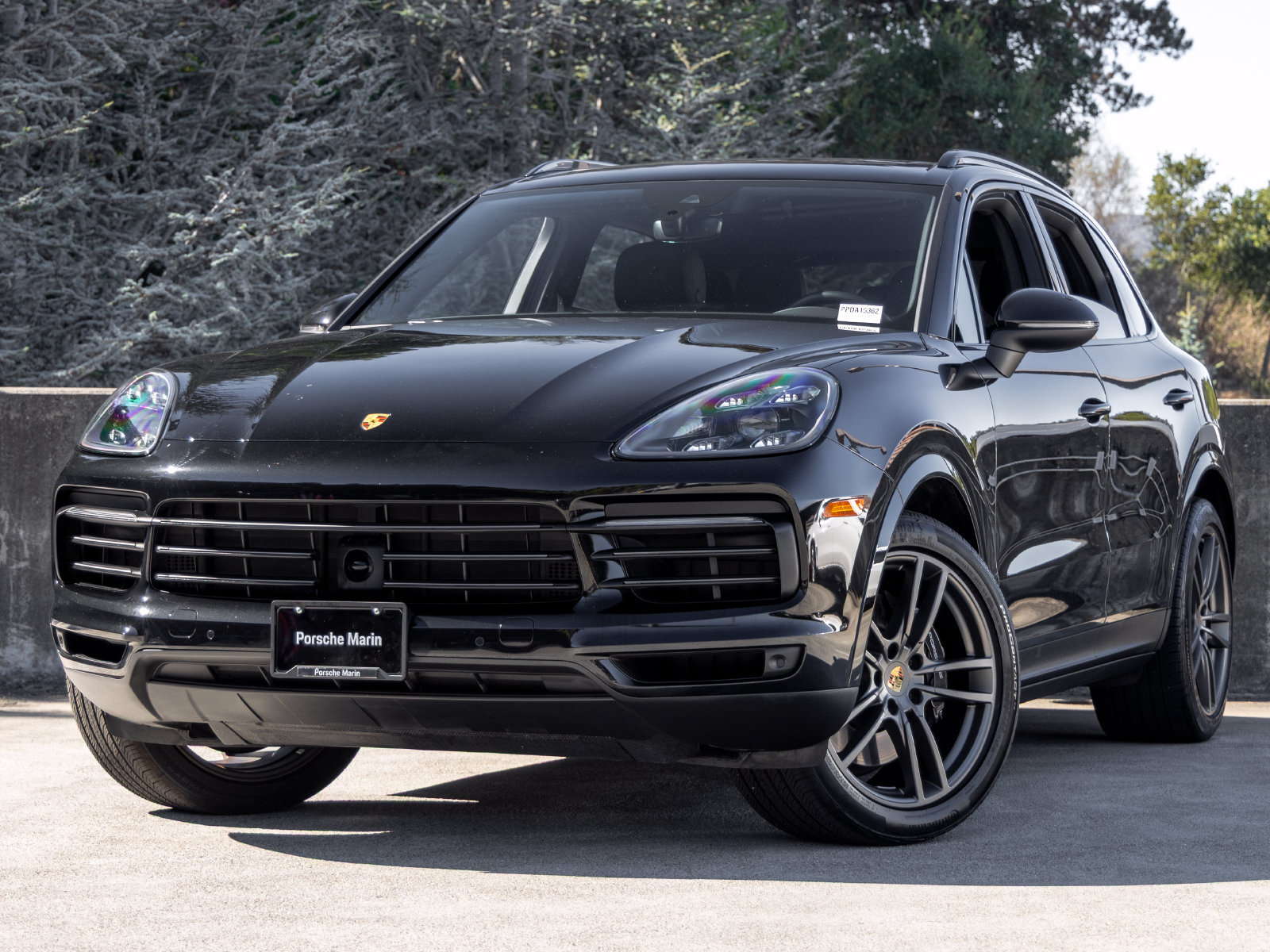 Used 2023 Porsche Cayenne S Platinum AWD/4WD image 1