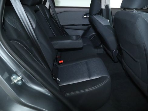 Certified 2023 Nissan Rogue SV image 32