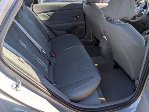 New 2026 Hyundai Elantra SEL Sport FWD image 22
