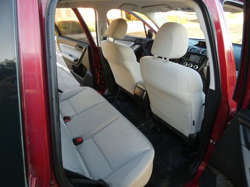 Used 2018 Subaru Forester 2.5i w/ Alloy Wheel Package image 25