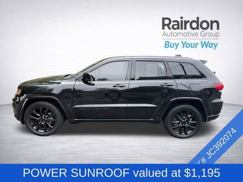 Used 2018 Jeep Grand Cherokee Altitude image 4