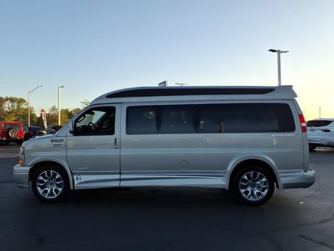Used 2026 GMC Savana 2500 Extended w/ Driver Convenience Package RWD image 12