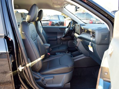 New 2026 Ford Maverick Lobo image 23