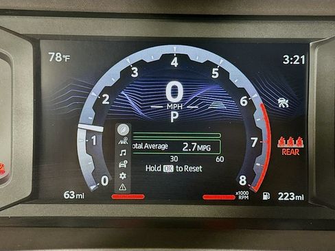 Certified 2025 Toyota Tacoma SR5 AWD/4WD image 12