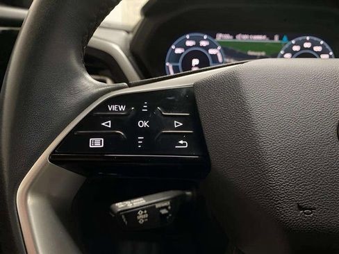 Used 2024 Audi Q4 e-tron Premium Plus w/ Premium Plus image 38