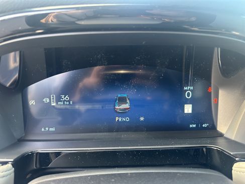 New 2026 Lincoln Corsair Premiere image 12