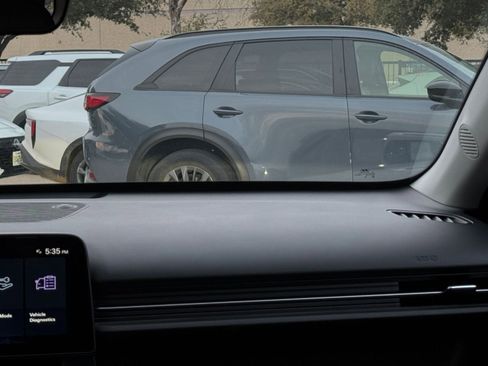 Used 2025 Hyundai Kona SEL image 35